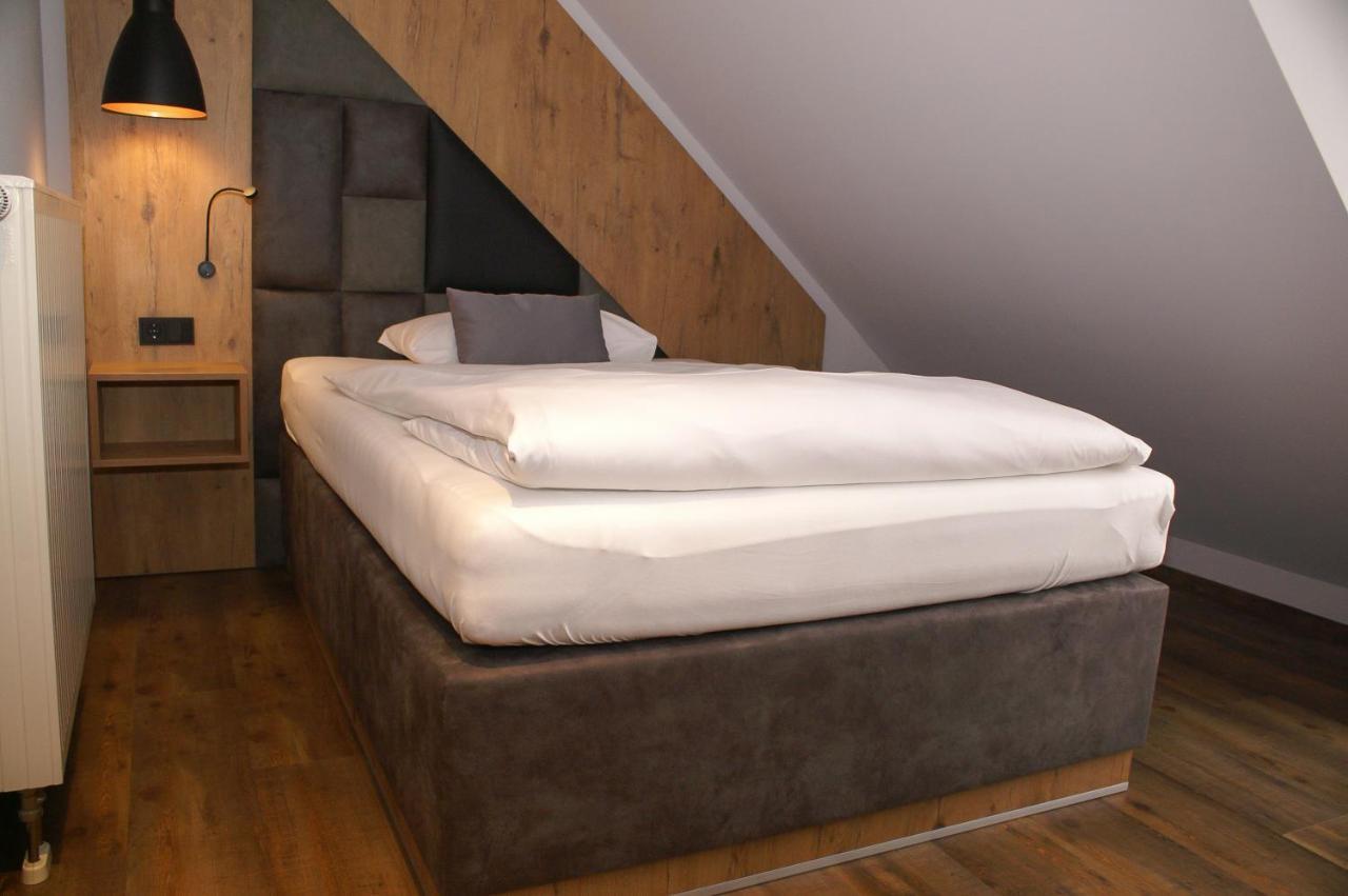 קאופבורן Hotel Gruener Baum מראה חיצוני תמונה