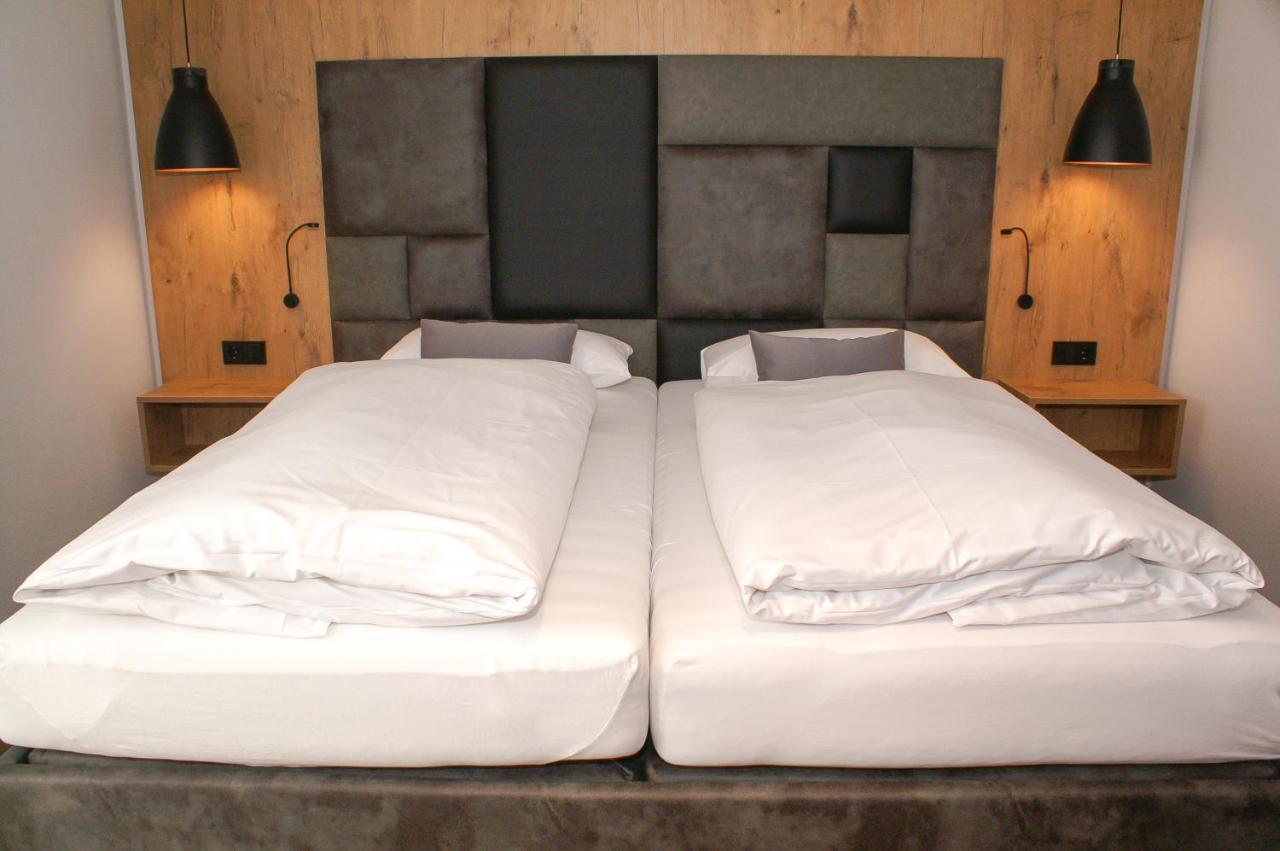 קאופבורן Hotel Gruener Baum מראה חיצוני תמונה